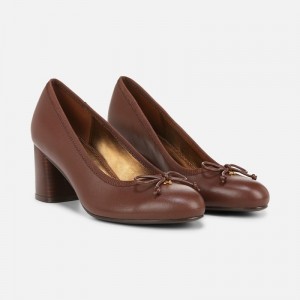 Naturalizer Sienna Block Heel Pump Womens Brown Block Heels DN23-0393K0