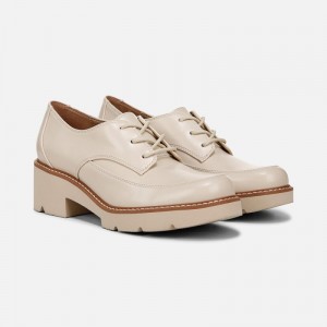 Naturalizer Darry Lace Oxford Womens Cream Loafers OJ96-4666Y1