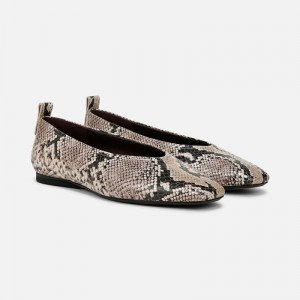 Naturalizer 27 Edit Carla Flat Womens Snake Ballet Flats QI74-4694T7